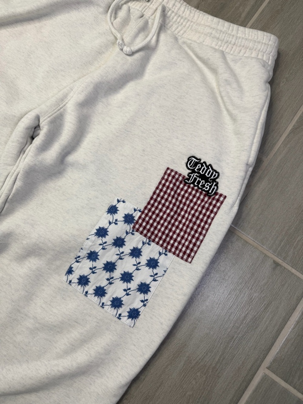 Teddy Fresh Gray Patchwork Jogger Sweatpants Drawstring Mens Size Large - Picture 2 of 9